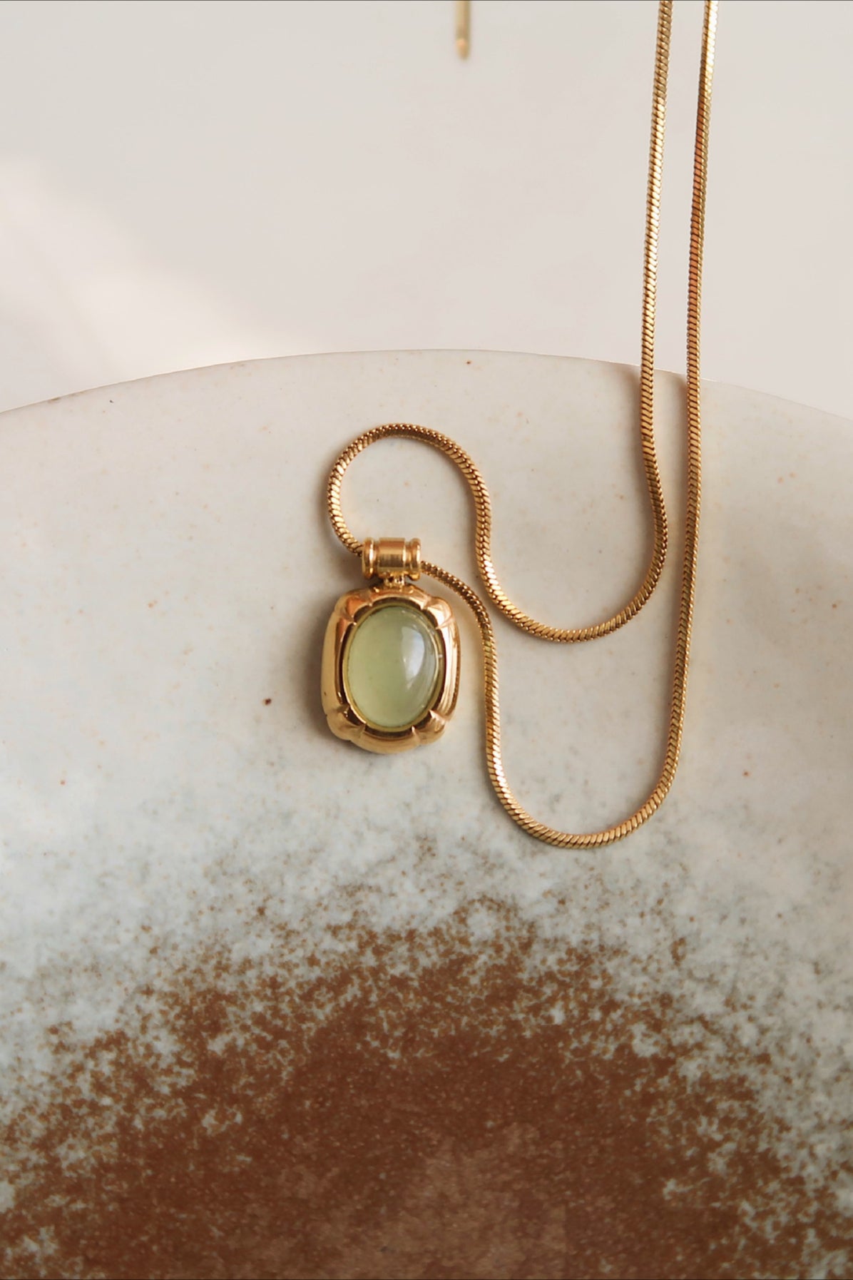 Eterna Solis Pendant