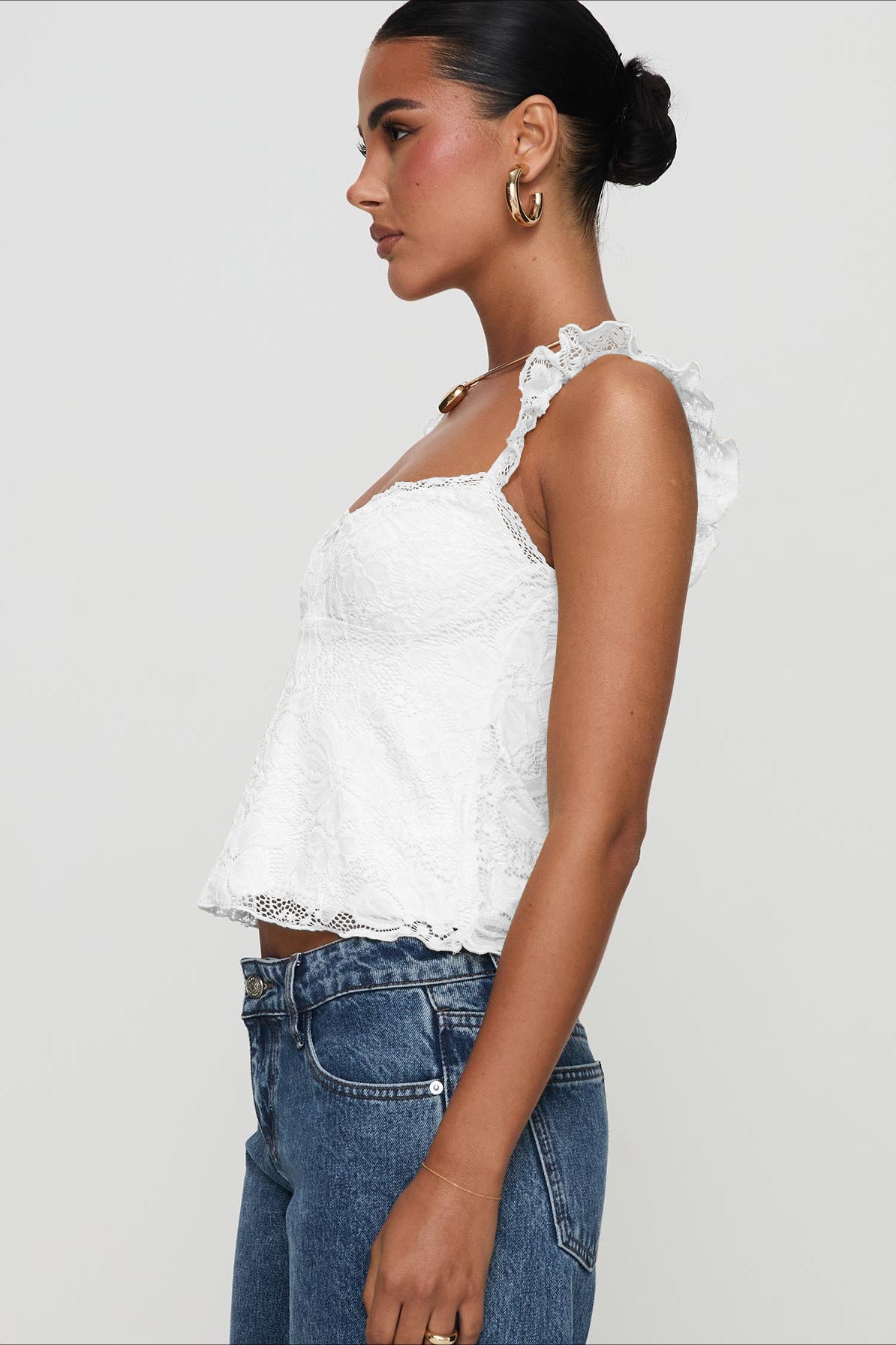 Rosette Ruffle Lace Camisole
