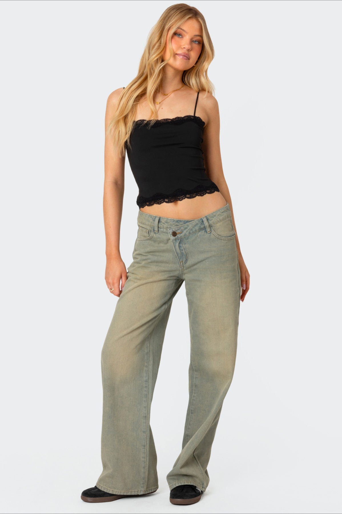 The Élan Lace-Trim Cropped Camisole