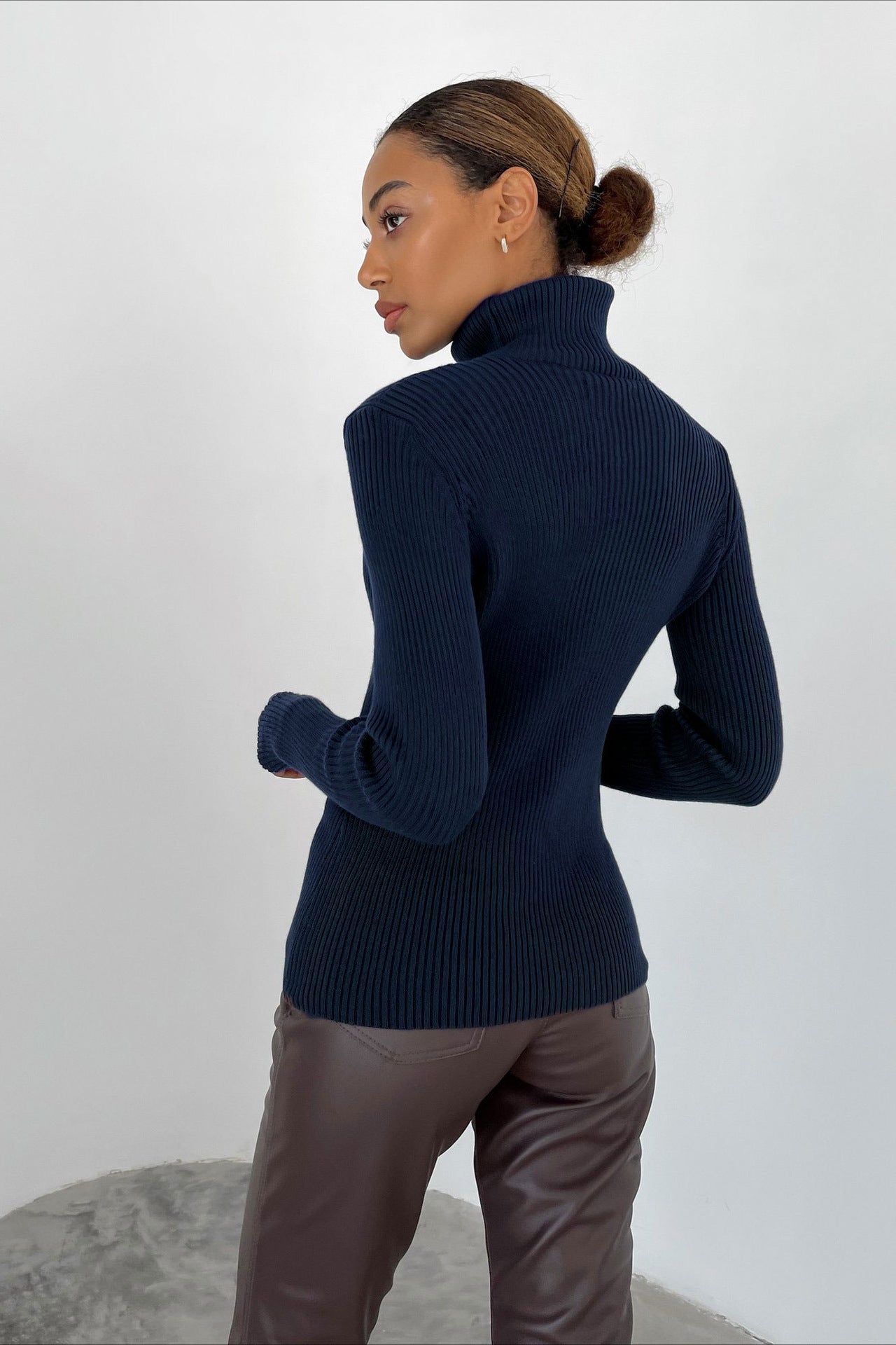 Eterna Contour Ribbed Turtleneck Sweater