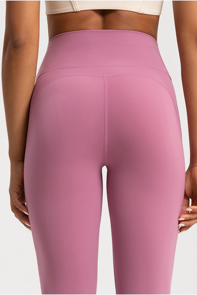 Schicke, ausgestellte Yoga-Leggings mit hoher Taille