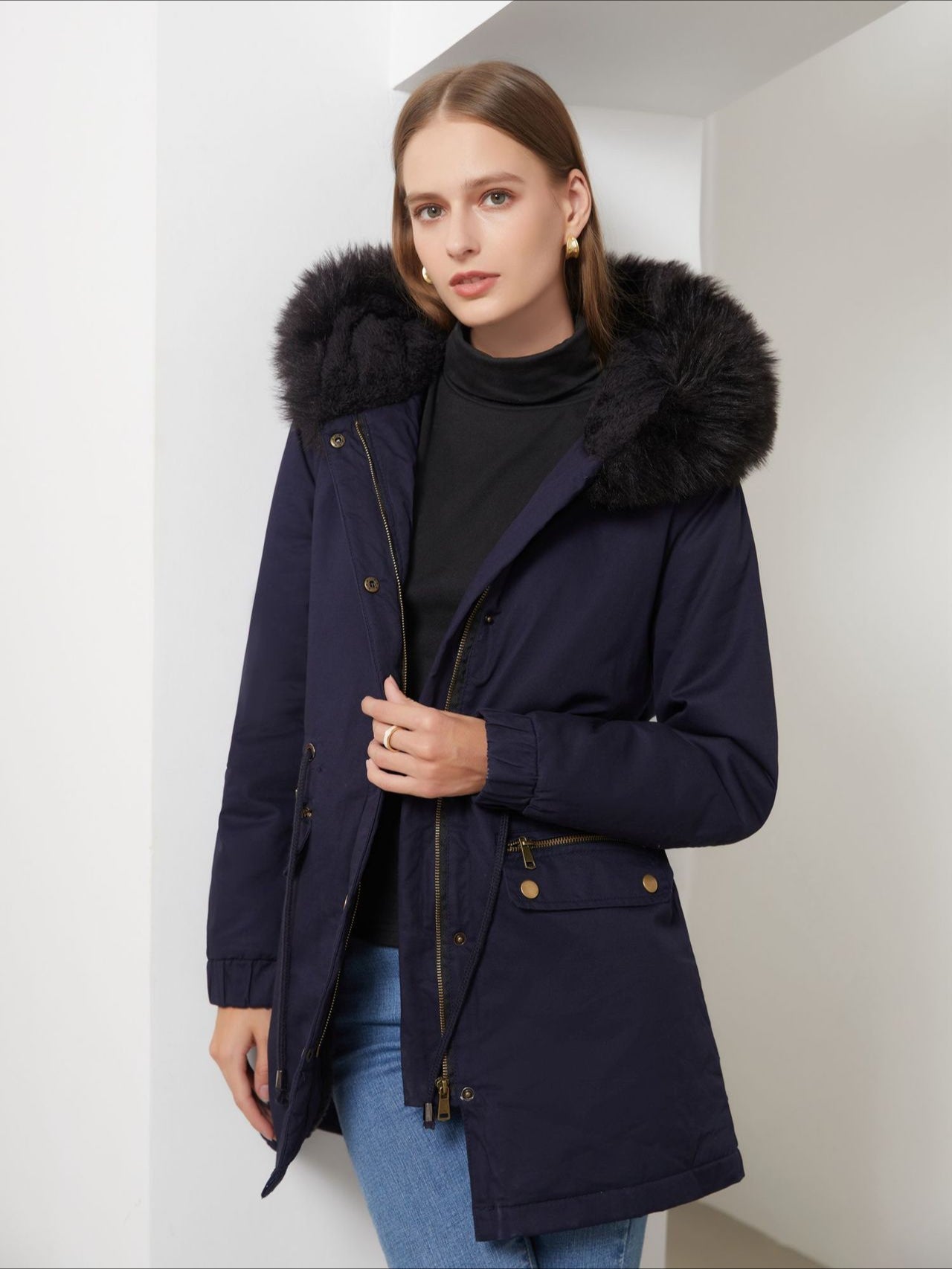 Warme Damen Winterjacke Mit Fellkapuze – Gefütterte Parka Jacke Mit Taillenzug